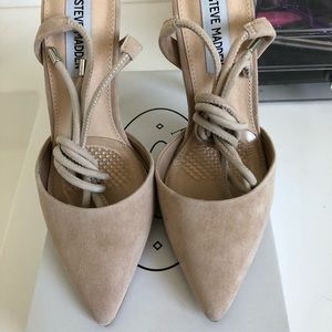 NEW Never Worn Steve Madden Suede Heels size 7